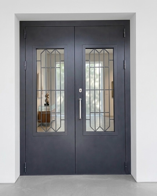 Двупольная остекленная дверь с решетками